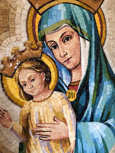 Madonna  raffigurata come mater ecclesiae   